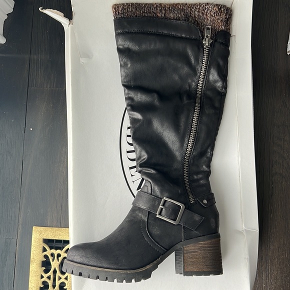 Steve Madden, size 8 black boots, brand new never worn - Picture 4 of 4